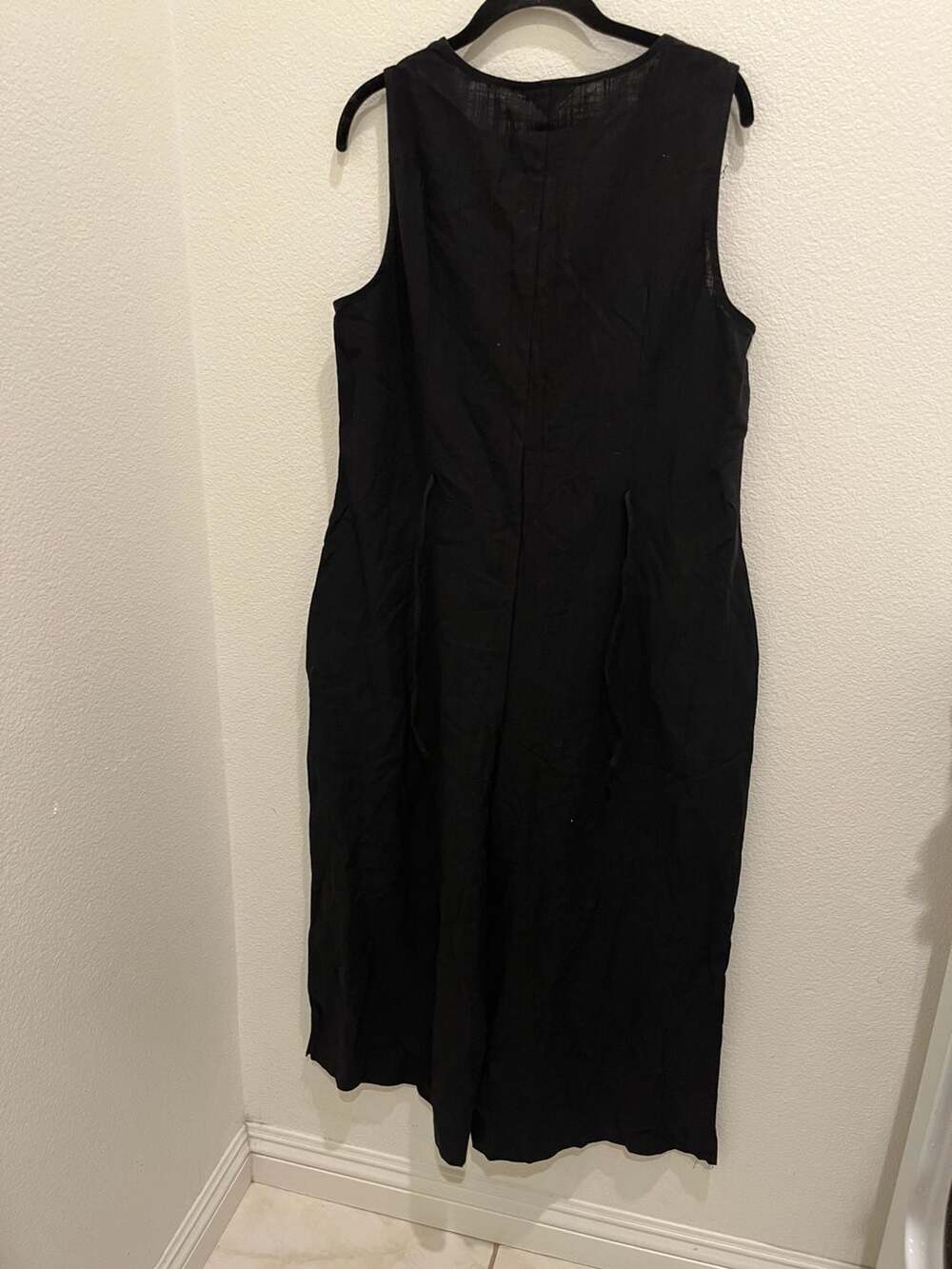 Women's Sleeveless Cotton Linen Blend V-Neck Button-Down Wide-Leg Jumpsuit - Picture 14 of 15